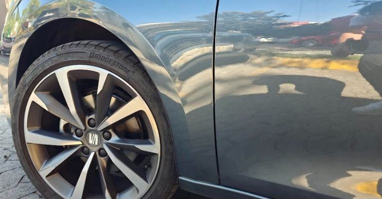 Manejo del SEAT León FR 2024