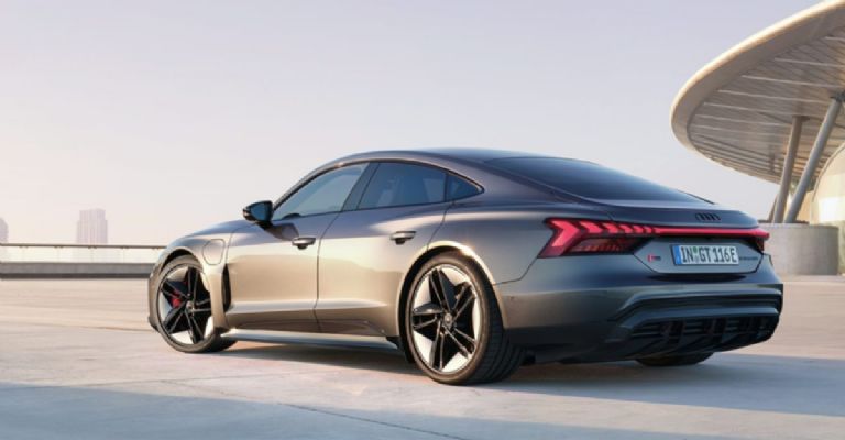 Audi RS e-tron GT 2024