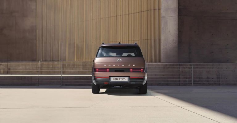 Hyundai Santa Fe 2025