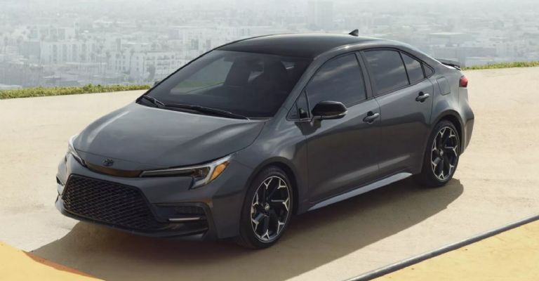 Diseño del Toyota Corolla FX 2025