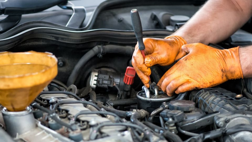 La reparación de autos usados han aumentado en los últimos años.