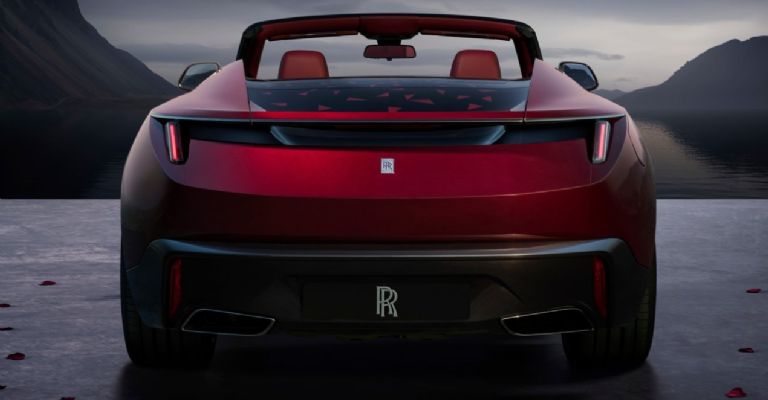 Rolls-Royce La Rose Noire Droptail 