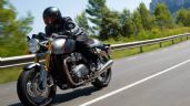 Foto ilustrativa de la nota titulada ¿Cuánto cuesta la Triumph Thruxton RS? Una moto con identidad café racer