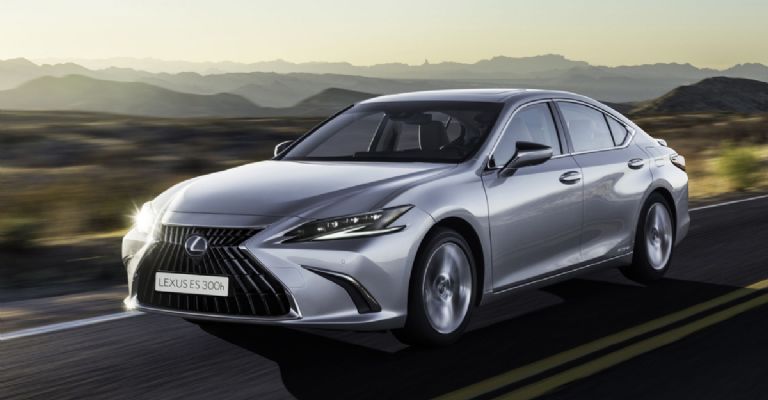 Lexus ES 2024