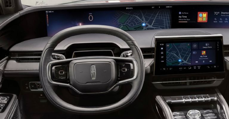 Interior de la Lincoln Nautilus 2024