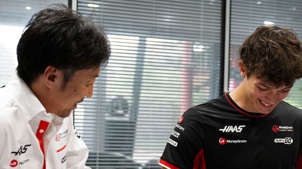 Ollie Bearman se ha convertido en el primer piloto de Haas para la siguiente temporada.