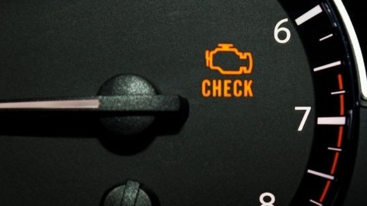 ¿Qué tan grave es la luz de check engine?