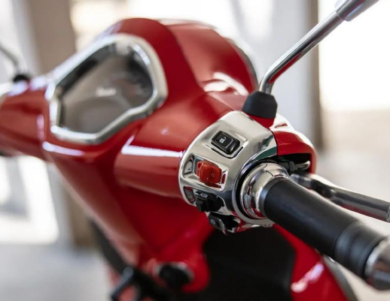 Cuánto vale la Vespa GTS 300 Super