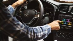 Auto sedán francés lindo y práctico, ¡además tiene cinco años de garantía!