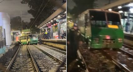 Viral: Microbús se queda varado en rieles del tren ligero por inundaciones