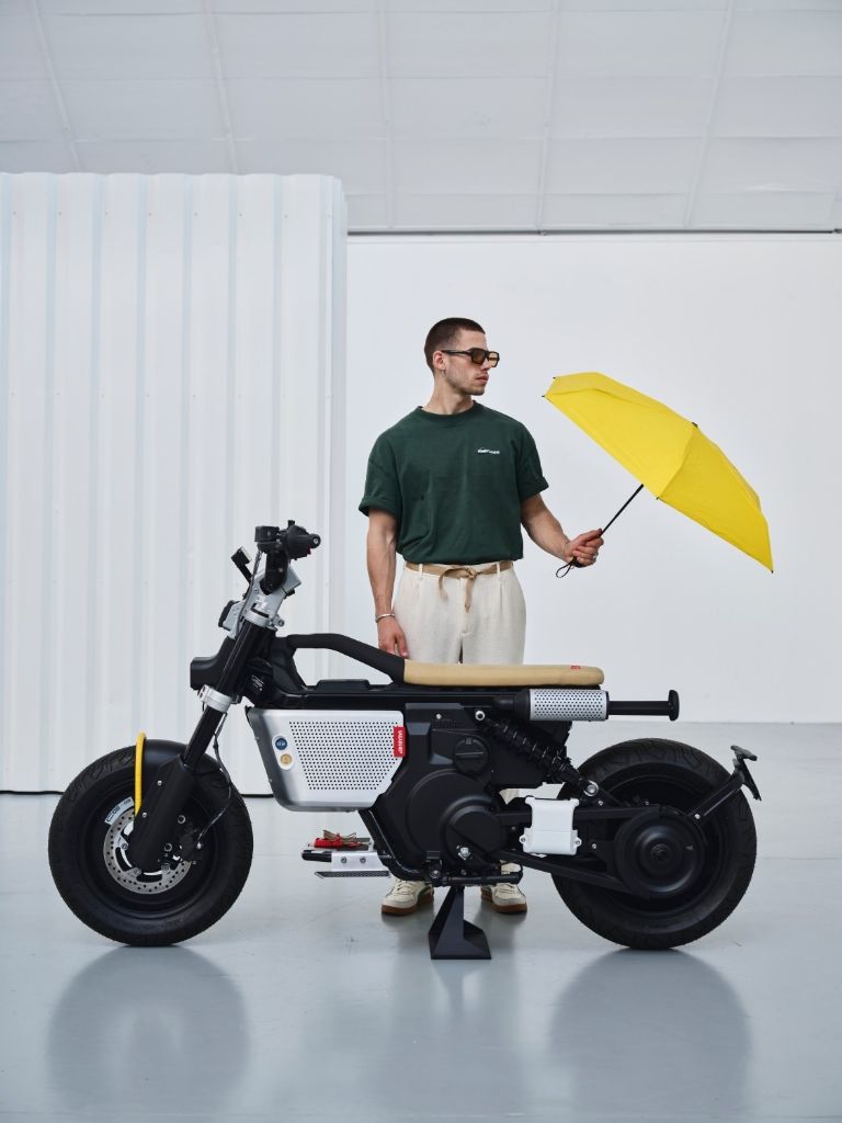 BMW CE 02 x VAGABUND Más retro y más futurista