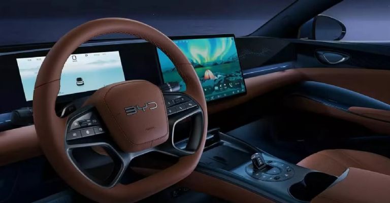 Interior del BYD Seal 2025