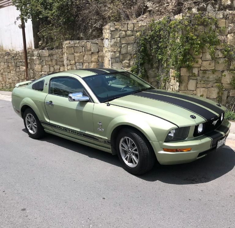 Mario Bezares y su Mustang V6