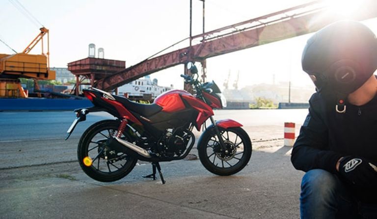 10 motos Honda que valen menos de 50 mil pesos este 2024