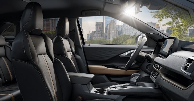 Motor e interior de la Mitsubishi Outlander 2025