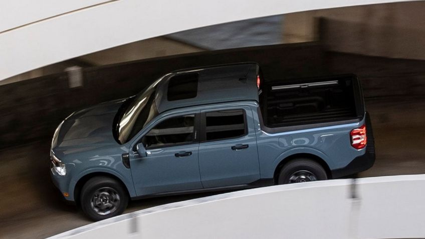 Es pick-up, pero igual funciona para moverse en la ciudad y es versátil en todo sentido, es híbrida así que no paga tenencia