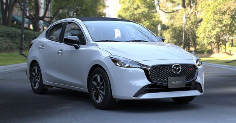 Mazda 2 Sedán 2025