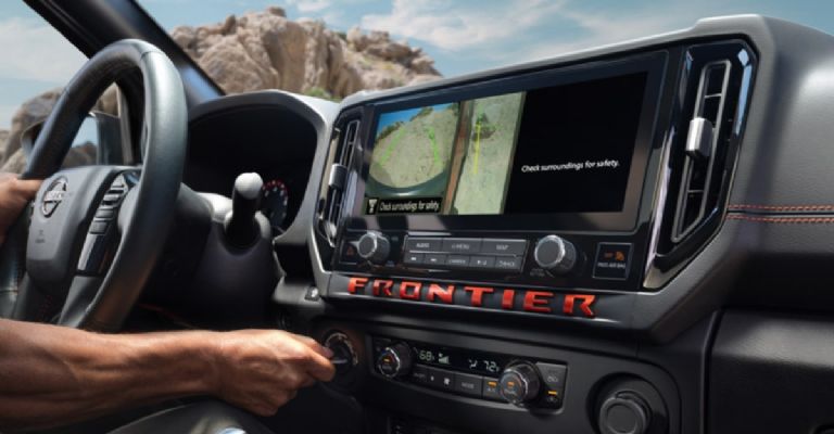 Nissan Frontier 2025