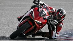 ¿Cuánto corre la Ducati SuperSport 950? Es una moto deportiva de carretera