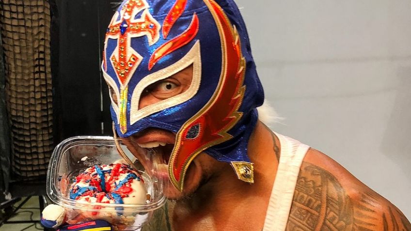 ¿Cuál fue el primer automóvil de Rey Mysterio? Se lo compró cuando comenzó a destacar en la Triple A