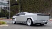 Foto ilustrativa de la nota titulada Viral: Así es la Tesla Cybertruck de Kim Kardashian, está pintada en gris mate y tiene rines de 26 pulgadas