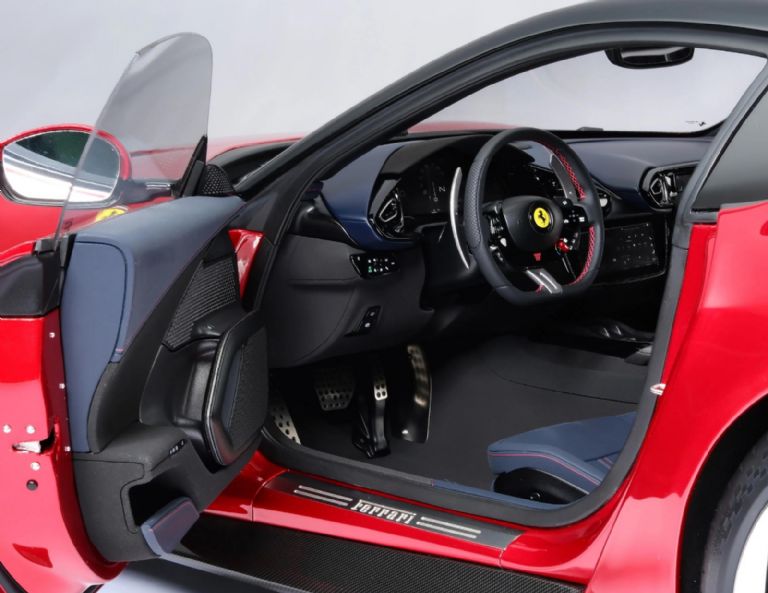 Cuánto cuesta el Ferrari 12Cilindri a escala de Amalgam Collection