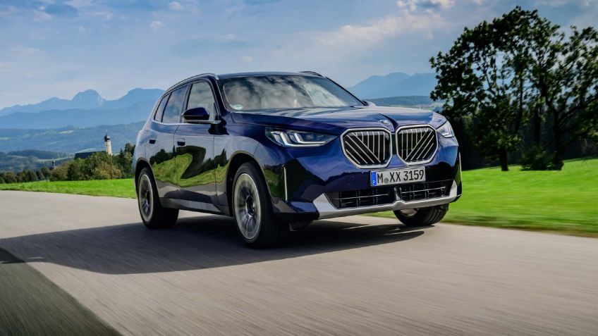 BMW X3 2025: La popular camioneta alemana va hacia lo híbrido pero conserva sus orígenes