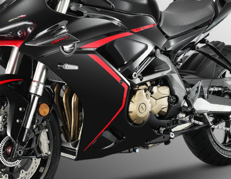 Qué velocidad máxima alcanza la QJ SRK 600 RC