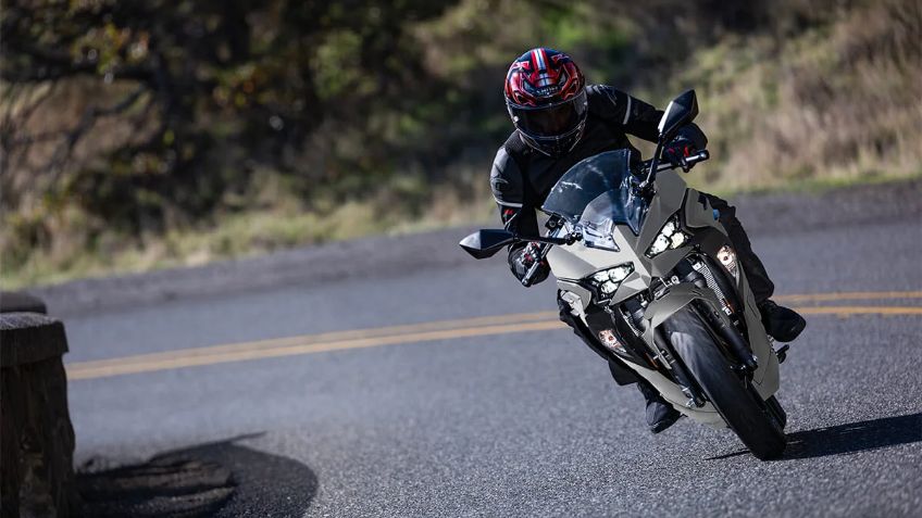 ¿Cuánto corre la motocicleta Kawasaki Ninja de menor cilindrada?