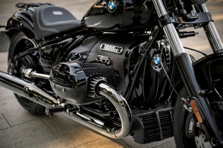 BMW R 18 Una moto cruiser custom con más estilo