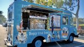 Foto ilustrativa de la nota titulada VIRAL: Conoce al foodtruck que tiene un perrito como empleado, ¡es adorable!