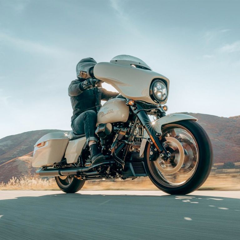 Qué conocimientos debe tener un motociclista para controlar una moto Harley-Davidson