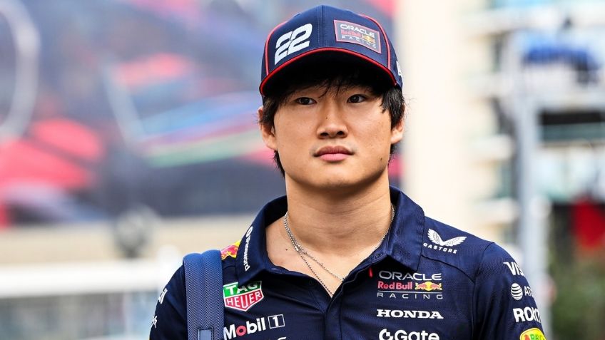 Yuki Tsunoda sale ileso de incendio durante exhibición de Red Bull