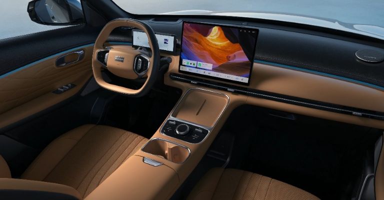 Interior de la EX5 EM-i