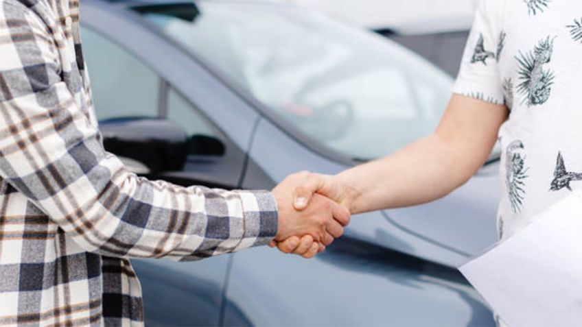 Pasos esenciales para vender tu auto usado de manera segura y legal en México