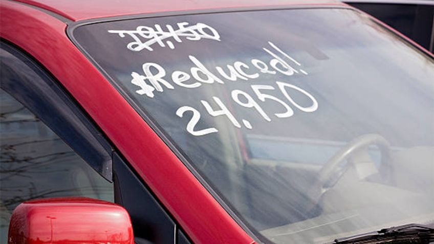 ¿Cómo saber si un auto en venta tiene adeudos de tenencia o infracciones?