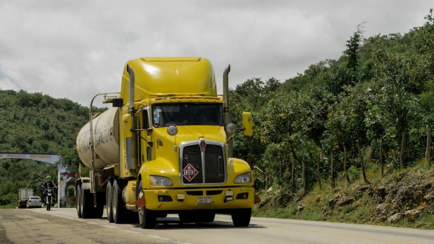 Modificaciones a Reglamento de Tránsito de CDMX contemplan multas de más de 60 mil pesos