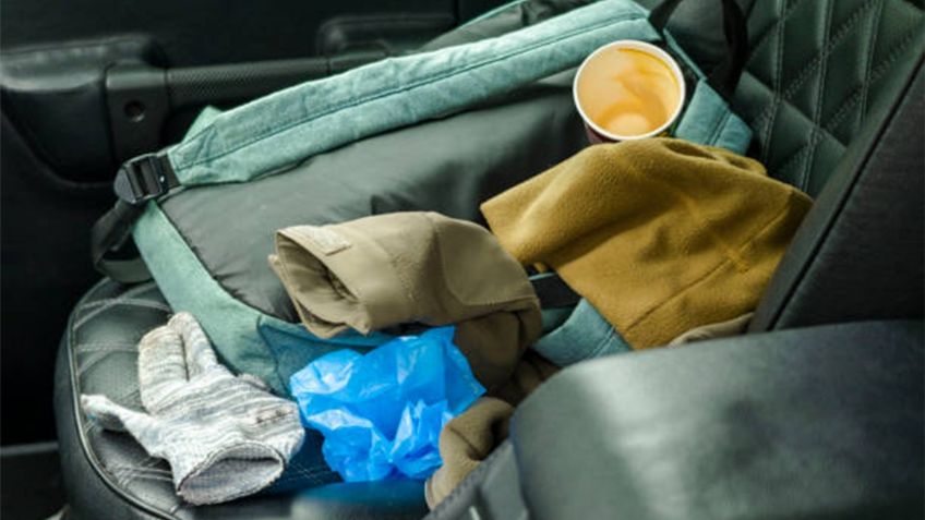 El peligro de los objetos sueltos dentro del auto en caso de accidente