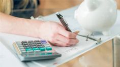 ¿Cómo aprovechar deducciones fiscales al arrendar un auto en lugar de comprarlo?