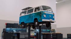 VW restaura una combi, que fue de los autos sobrevivientes en los incendios en california