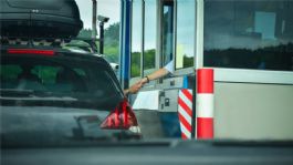 Foto que representa a México se despide el efectivo, solo podrás pagar con tarjeta la gasolina y las casetas