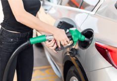 Foto ilustrativa de nota ¿Por qué no debes cargar gasolina cuando la manguera tiene burbujas o sonidos irregulares?