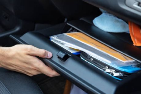 ¿Qué pasa si manejas con la tarjeta de circulación vencida? Sanciones y montos