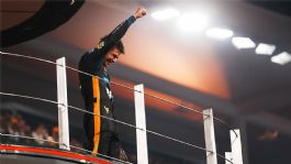 Foto que representa a Campeones de la F1 con menor número de carreras ganadas en una temporada