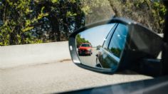 ¿Qué hacer si un auto te sigue o intenta cerrarte el paso?