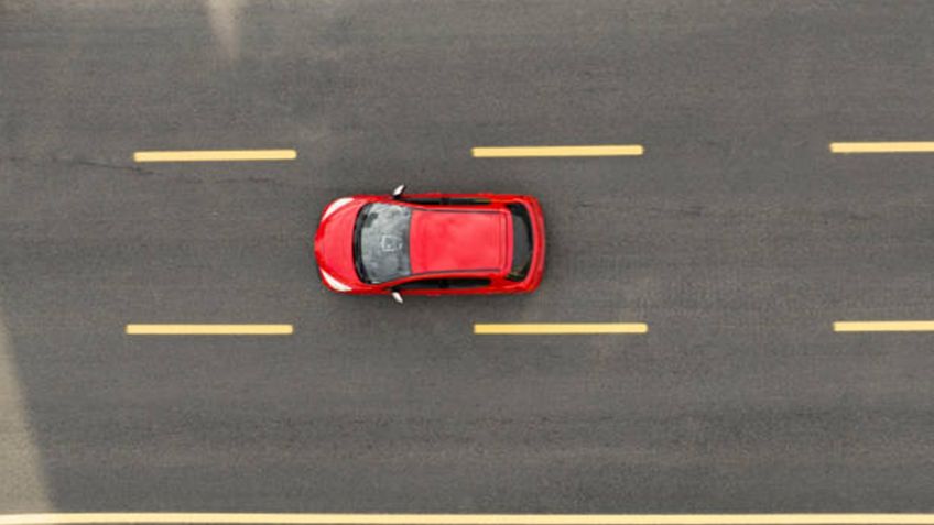 ¿Conviene usar el control crucero para ahorrar gasolina en carretera?