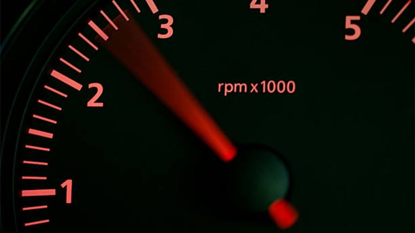 ¿Cómo afectan los arranques en frío al consumo de gasolina?