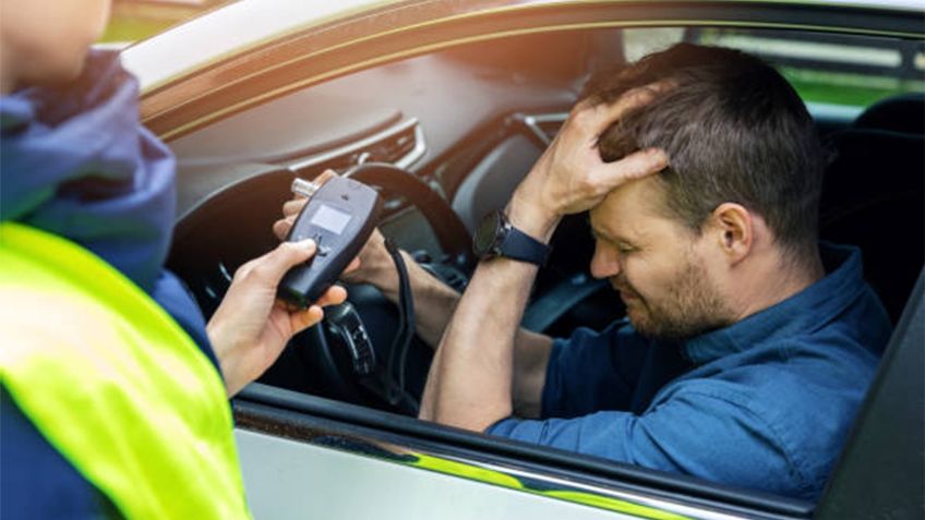 ¿Qué pasa si te niegas a soplar en el alcoholímetro?