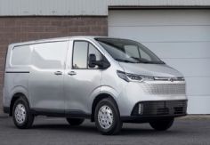 Foto ilustrativa de nota Llega a México la van Express Max EV 2026