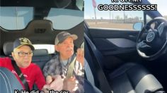 Abuelos se suben a un Jaguar autónomo y su reacción hace explotar a las redes